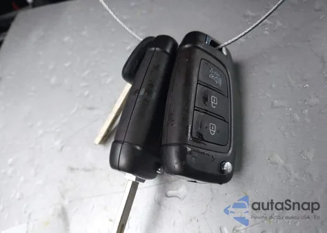 2021 Hyundai Venue Se from USA, damaged, VIN KMHRB8A32MU098385